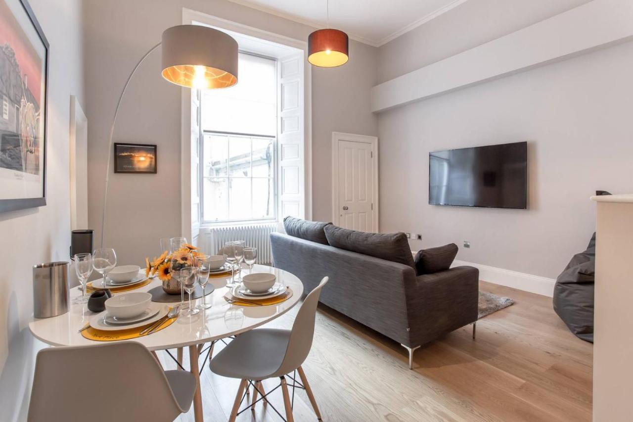 Апартаменти Altido Stylish 1-Bed Flat In The Heart Of New Town Единбург Екстер'єр фото